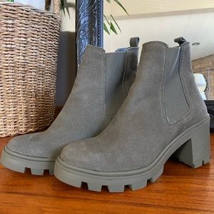 Splendid Lug Sole Chelsea Boots